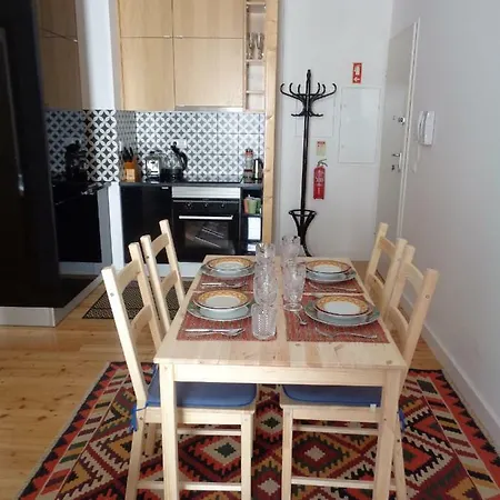Sunny&central/historical Graca&alfama Apartament *